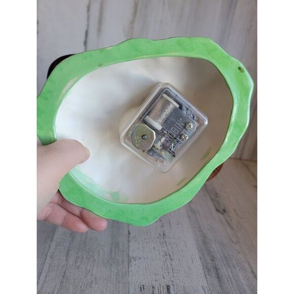 Unique cat wind up musical seesaw play figure - Picture 5 of 5